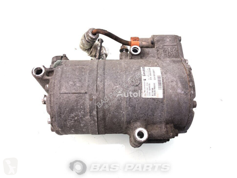 قطع غيار الآليات الثقيلة Volvo Compressor