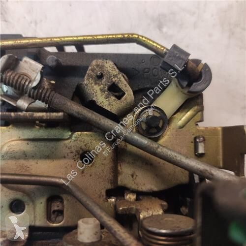 قطع غيار الآليات الثقيلة Renault Serrure de...