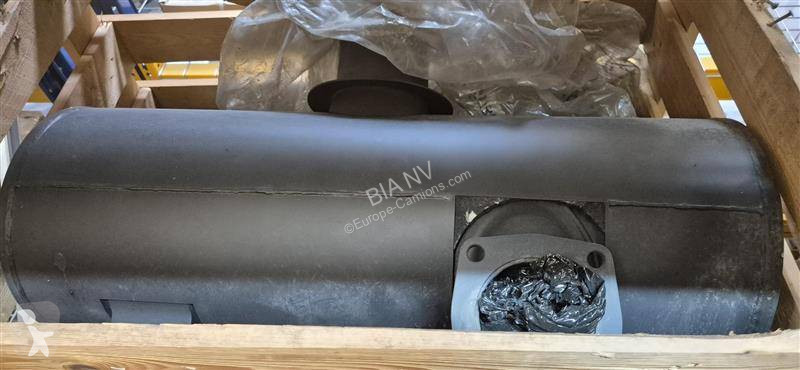 Losse onderdelen bouwmachines Komatsu MUFFLER...