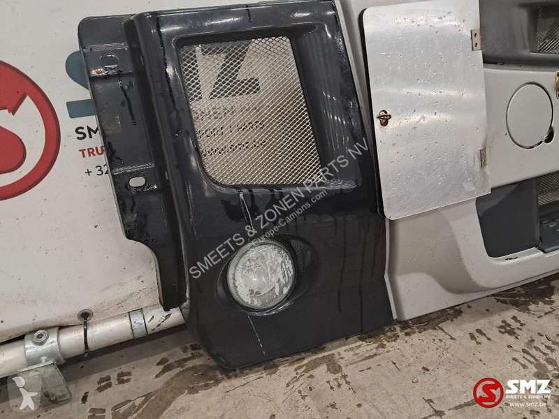 قطع غيار الآليات الثقيلة Renault Occ voorbumper...