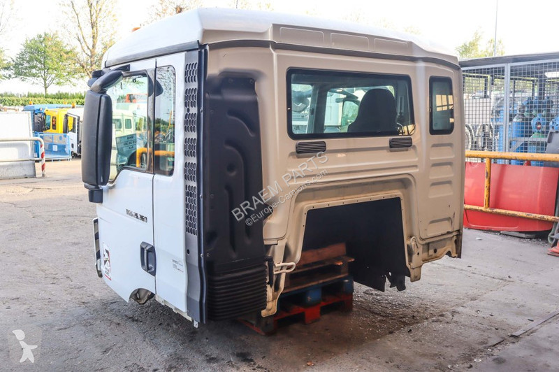 قطع غيار الآليات الثقيلة MAN F99L17  EURO6...