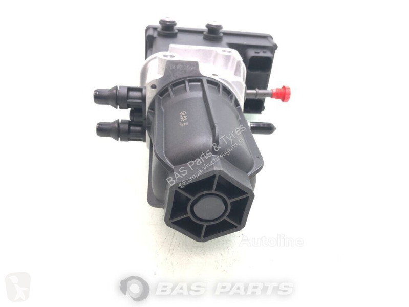 قطع غيار الآليات الثقيلة Mercedes Adblue pomp...