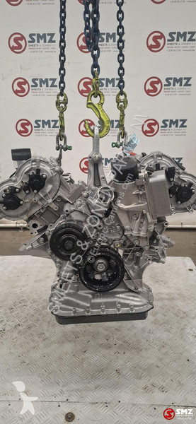 قطع غيار الآليات الثقيلة Mercedes Motor m272...