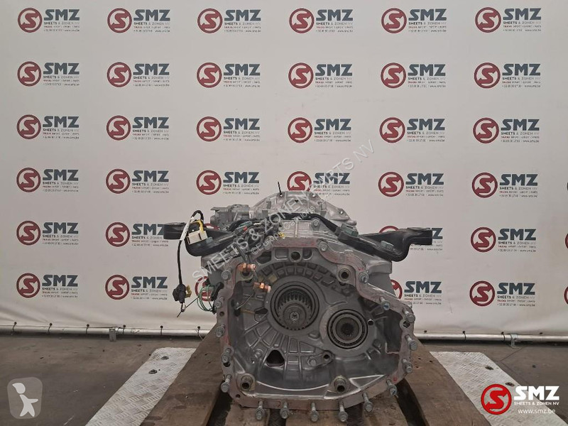 قطع غيار الآليات الثقيلة Mercedes...