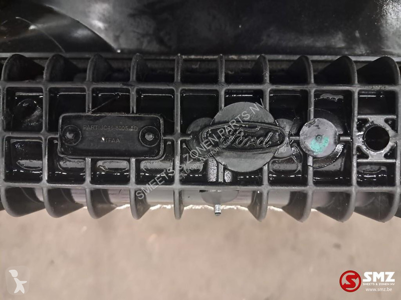 قطع غيار الآليات الثقيلة Ford Occ radiator Ford