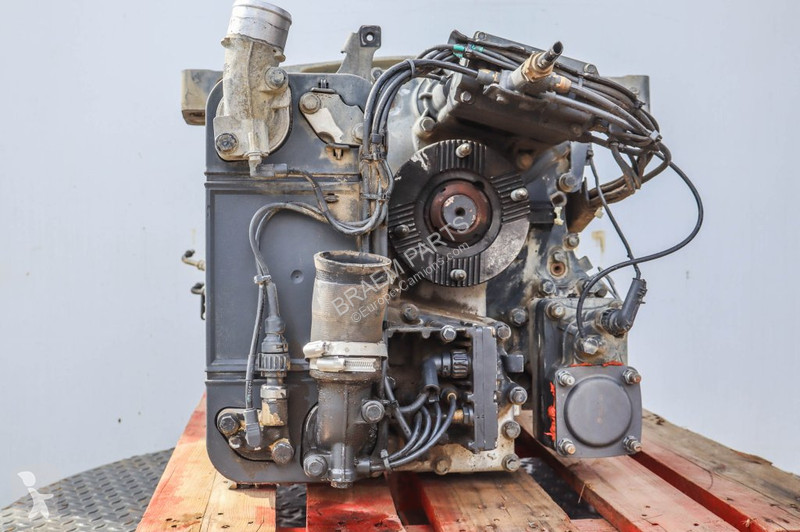 قطع غيار الآليات الثقيلة MAN 12+2GZ 2700DD + RET