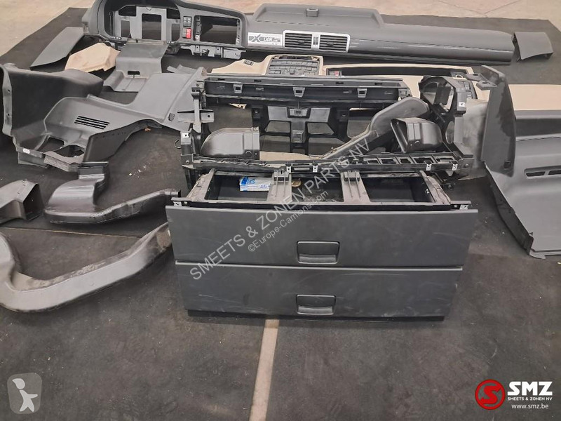 قطع غيار الآليات الثقيلة MAN Occ dashbordset...
