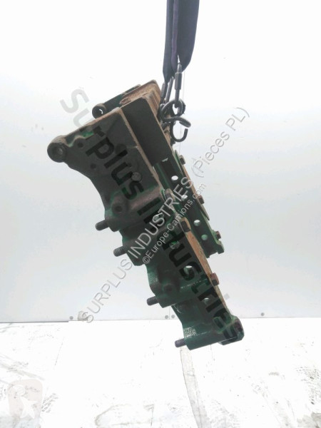 قطع غيار الآليات الثقيلة John Deere 8345R