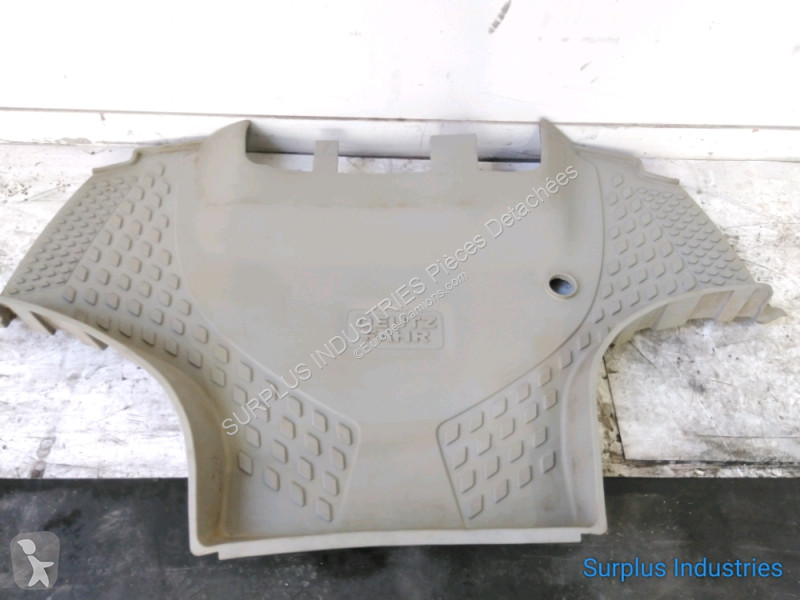 قطع غيار الآليات الثقيلة Deutz-Fahr AGROTRON...