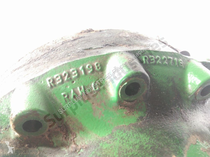 قطع غيار الآليات الثقيلة John Deere 8345R