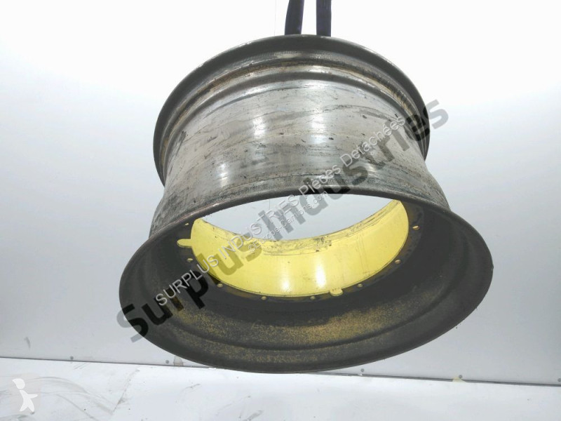 قطع غيار الآليات الثقيلة John Deere 8345R