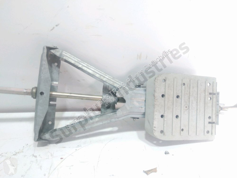 قطع غيار الآليات الثقيلة  DIAMANT 590