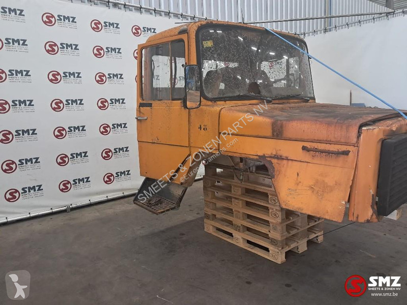قطع غيار الآليات الثقيلة Iveco Occ Cabine Iveco...