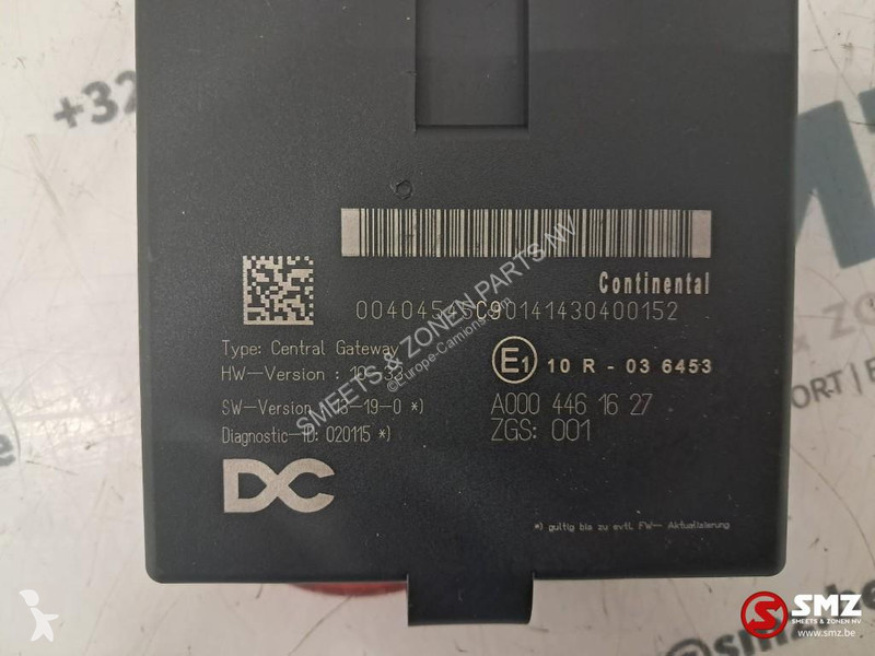 قطع غيار الآليات الثقيلة Mercedes Occ ECU...