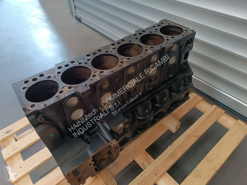 قطع غيار الآليات الثقيلة MAN TGM