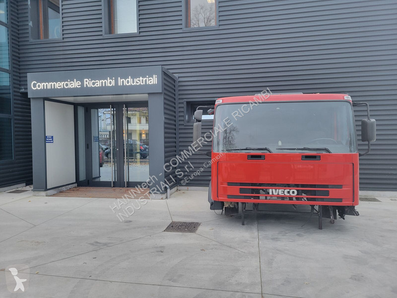 Pezzi di ricambio per mezzi pesanti Iveco...