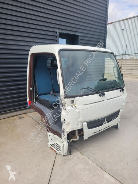 قطع غيار الآليات الثقيلة Mitsubishi Fuso 