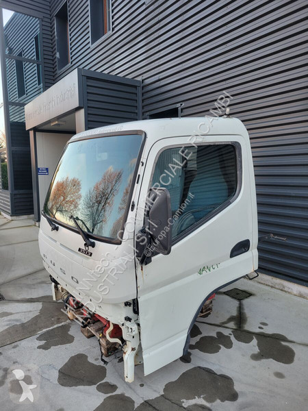 Pezzi di ricambio per mezzi pesanti Mitsubishi...