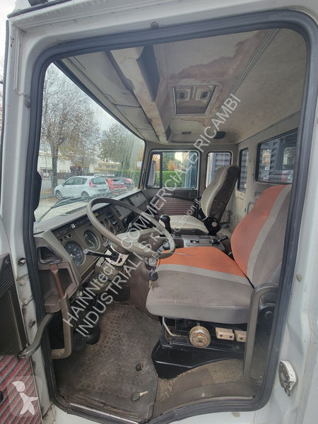 Pezzi di ricambio per mezzi pesanti Iveco...