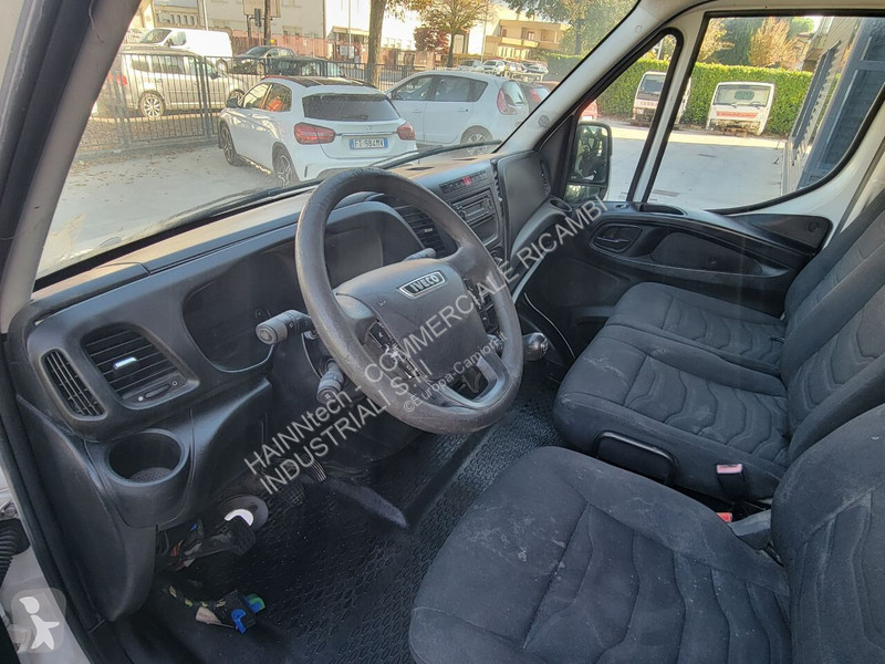 Pièces poids lourds Iveco DAILY DOUBLE EURO 6...