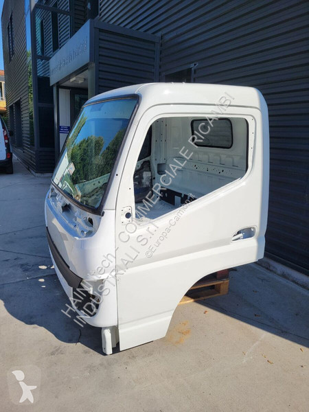 قطع غيار الآليات الثقيلة Mitsubishi Fuso CANTER...
