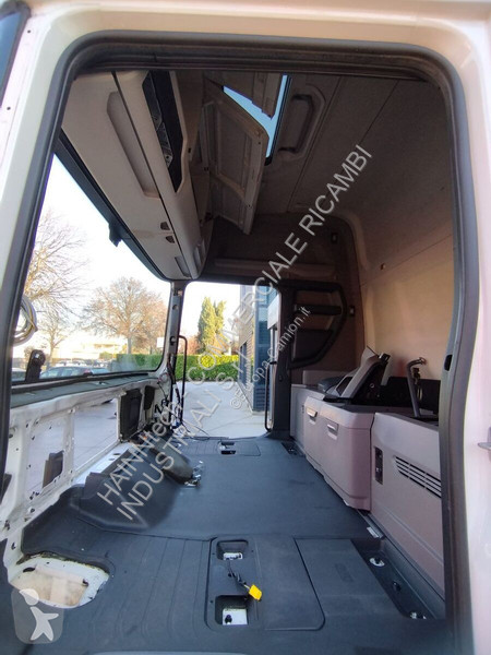 قطع غيار الآليات الثقيلة Scania CS 20 NEXT...