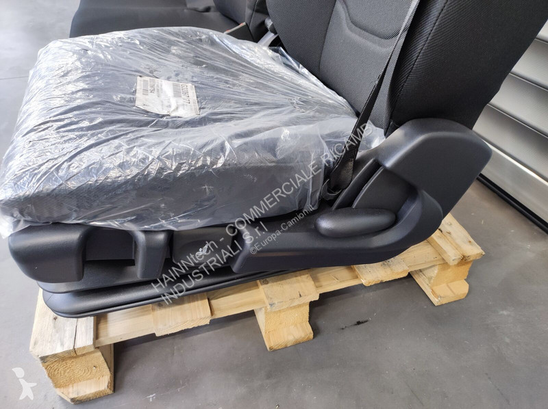 قطع غيار الآليات الثقيلة Iveco Complete 3