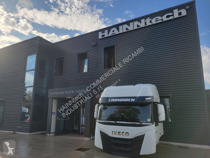 قطع غيار الآليات الثقيلة Iveco EURO 6 2019 ->