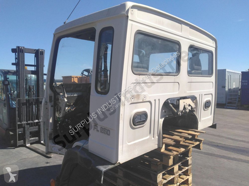 قطع غيار الآليات الثقيلة Volvo FL 250