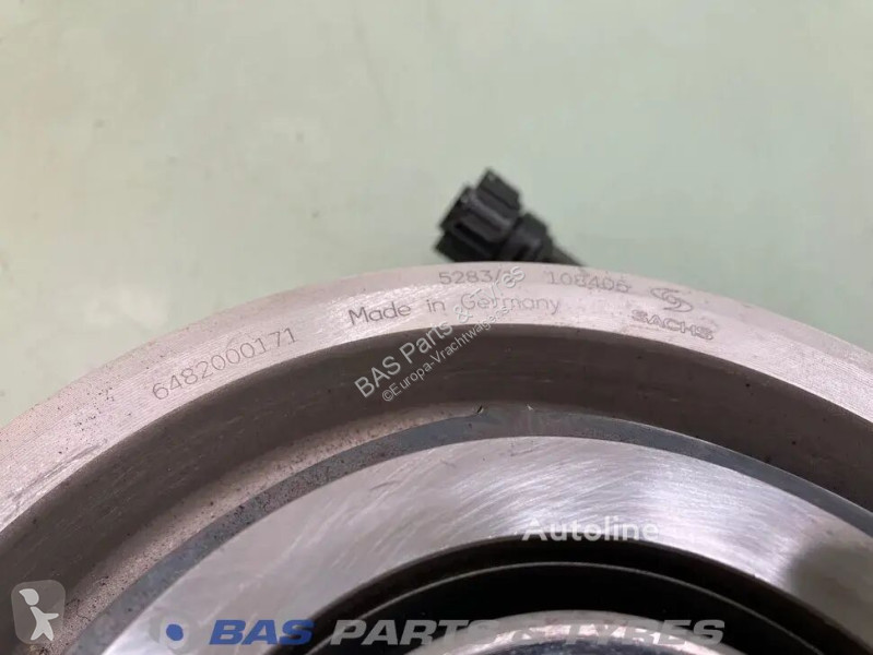قطع غيار الآليات الثقيلة Volvo Cylinder