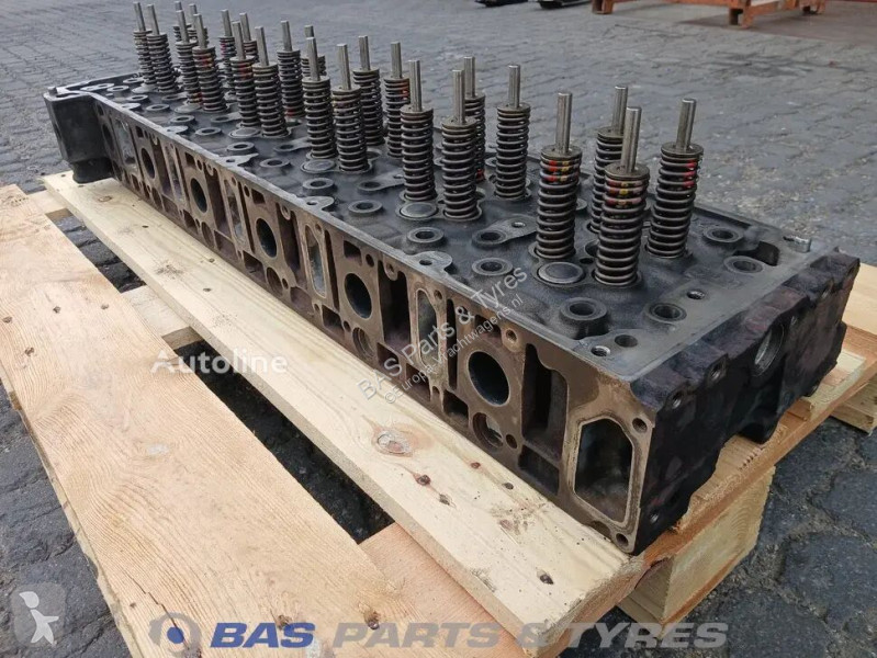 قطع غيار الآليات الثقيلة Mercedes Cylinderhead...
