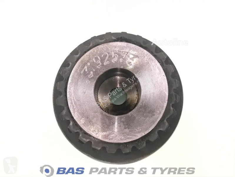 قطع غيار الآليات الثقيلة Renault Counter shaft