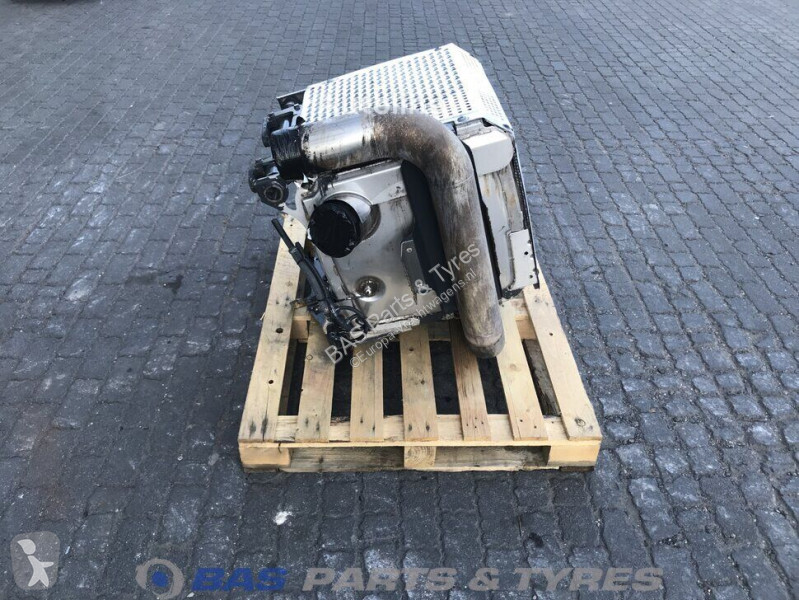 قطع غيار الآليات الثقيلة Mercedes Silencer...