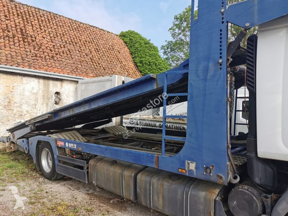 Pezzi di ricambio per mezzi pesanti Renault...
