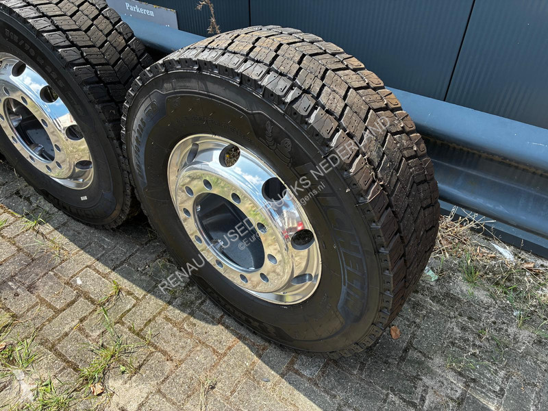 Pièces poids lourds  Alu velgen complete set...
