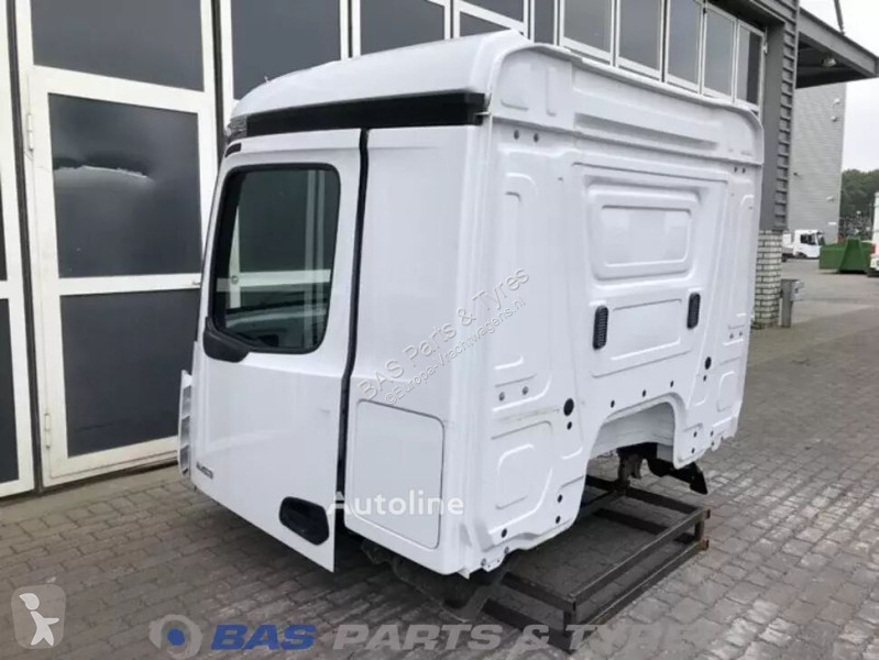 قطع غيار الآليات الثقيلة Mercedes