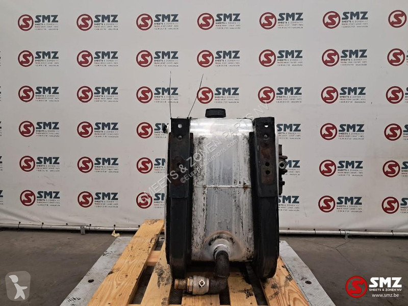 Vrachtwagenonderdelen  Occ hydraulische tank...