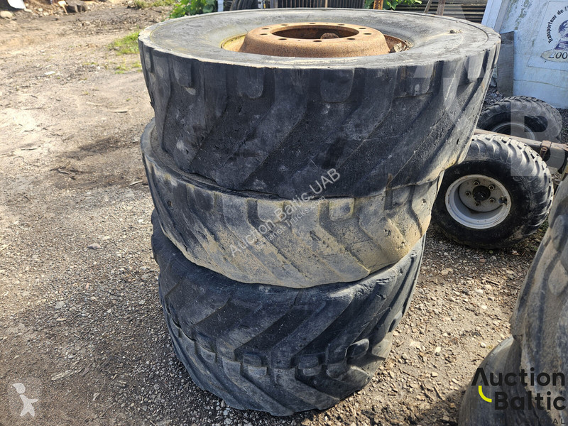 Teherautó-alkatrészek  tyres with rims