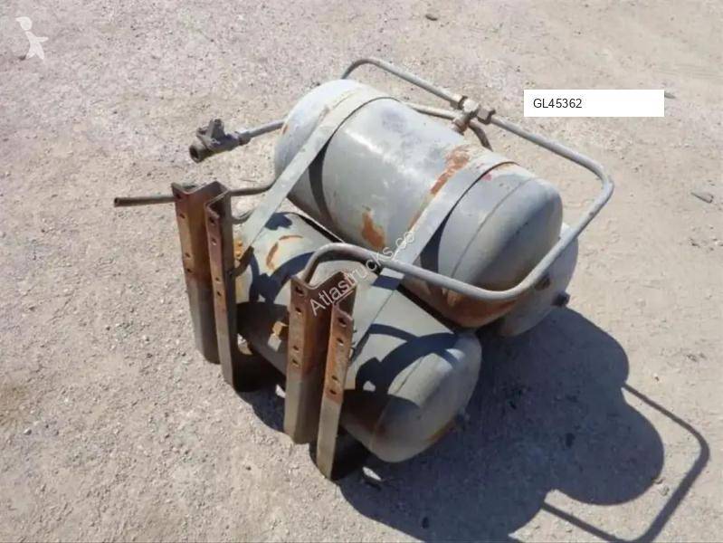 Запчасти для грузовика Volvo Réservoir d'air...
