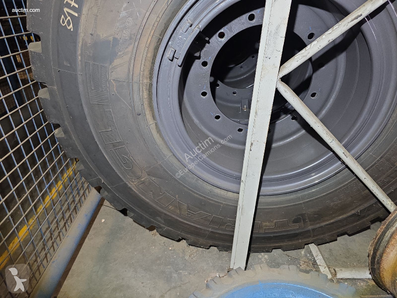 20.5r25 truck part