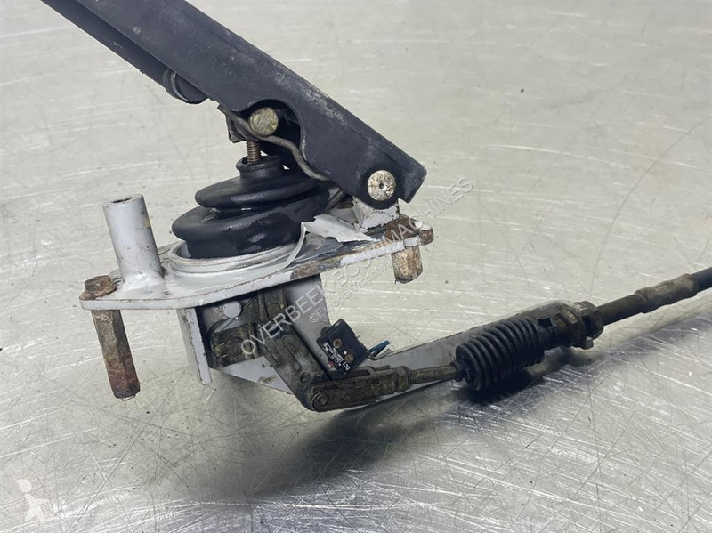 Atlas AR65-3930216-Gas pedal truck part
