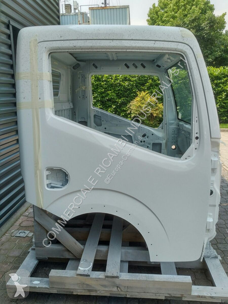 قطع غيار الآليات الثقيلة Renault MAXITY 2007 ->