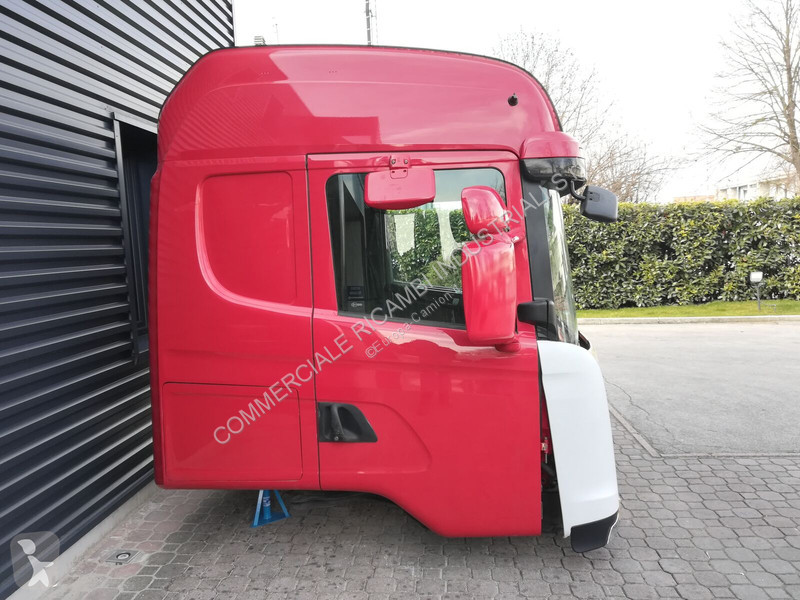 Pezzi di ricambio per mezzi pesanti Scania SEIE...