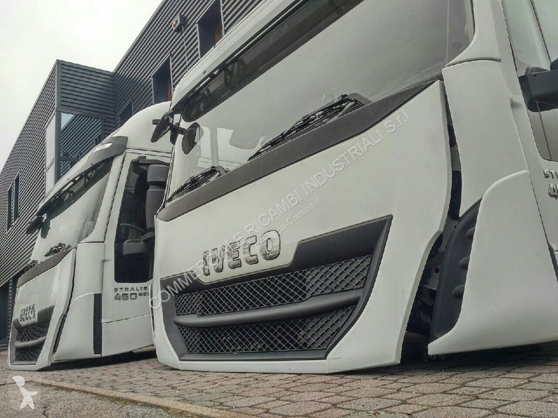 قطع غيار الآليات الثقيلة Iveco HI-WAY Euro 6