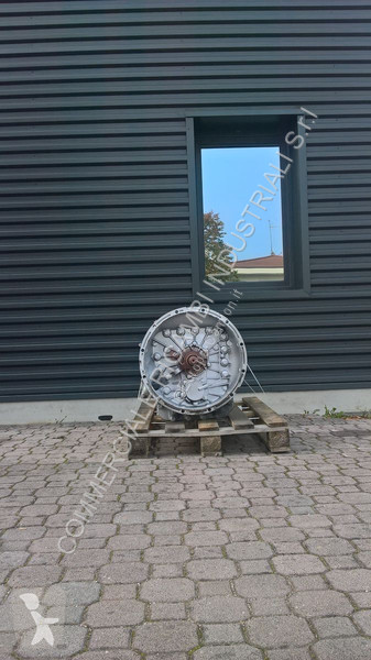 Pezzi di ricambio per mezzi pesanti Renault...