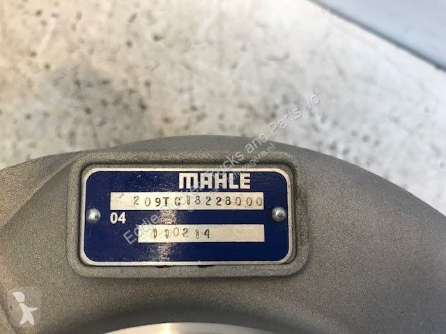 Náhradní díly pro kamiony Renault...