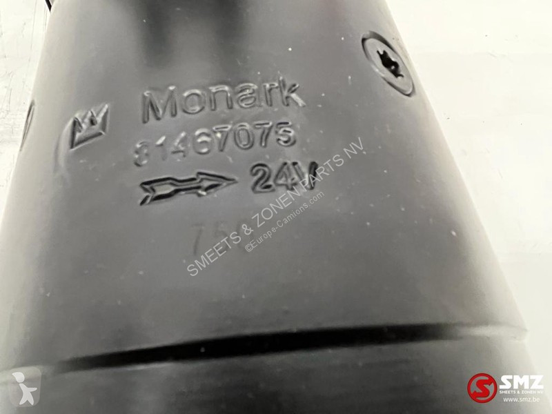 Náhradní díly pro kamiony Volvo Starter 24V...