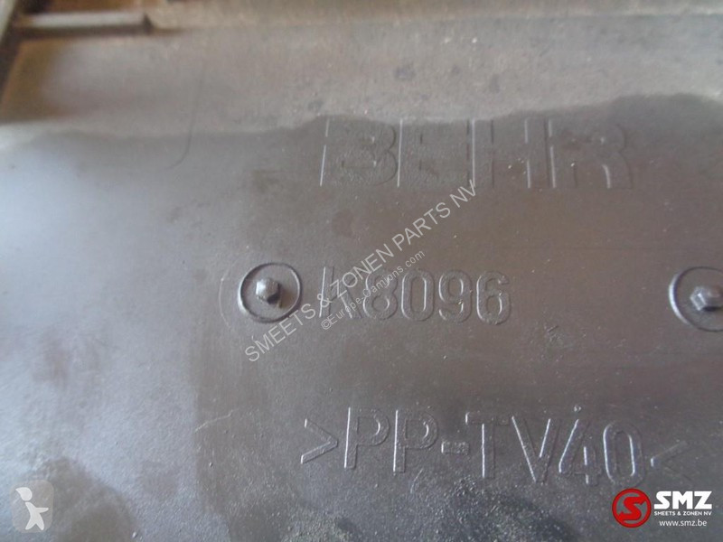 Reservdelar lastbilar MAN Occ behr k8096 cabine...