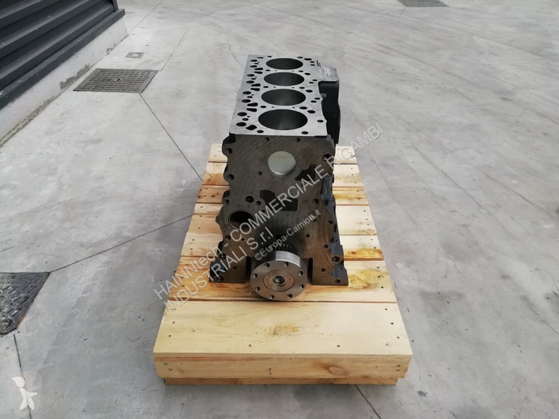 قطع غيار الآليات الثقيلة Iveco F4BE0454 WITH...