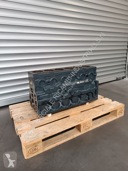 قطع غيار الآليات الثقيلة MAN TGM
